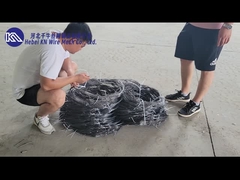 低可視線障害物 戦場の防衛戦車 鉄線網を横切る