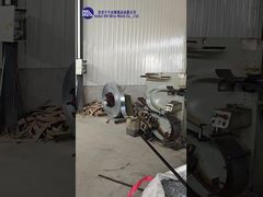 工場では,剃刀のワイヤの生産プロセスを示しています