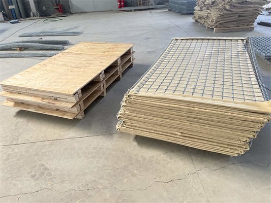 Galvanized Steel Defensive Barrier Wall 4mm Wire Mesh