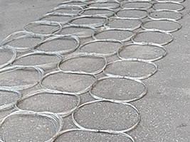 KN メーカー タンク バリア ワイヤー メッシュ タンク トラック 包装 戦場 防衛 工事 ワイヤー 巻き網