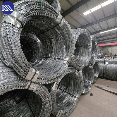 住宅用セキュリティカミソリ刃フェンス、カミソリ刃ワイヤーメッシュロール、住宅セキュリティ、BTO-22カミソリ有刺鉄線メッシュ