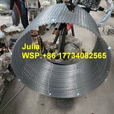 耐久性のある500mm OD BTO-16レイザーメッシュ102ループレイザー有刺鉄線 防食住宅コミュニティフェンス