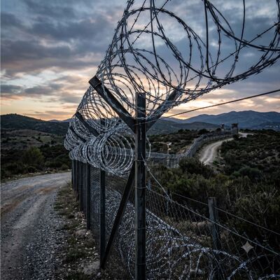 国境壁と空港フェンス保護のための高セキュリティのレーザーリボン刺線コイル